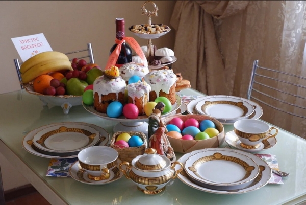 Праздничный декор стола на Пасху — варианты сервировки, выбор скатерти, фото-идеи