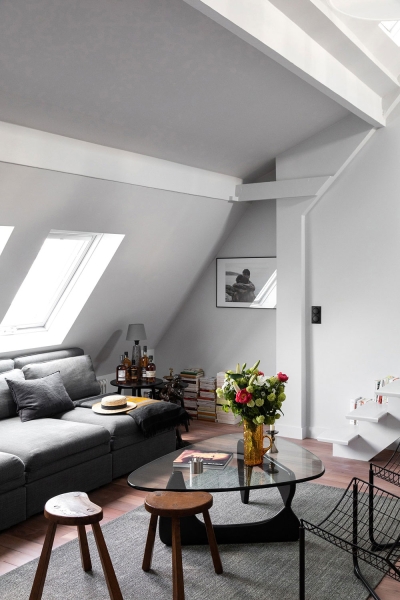 Замечательная черно-белая квартира на чердаке в Париже (45 кв. м)